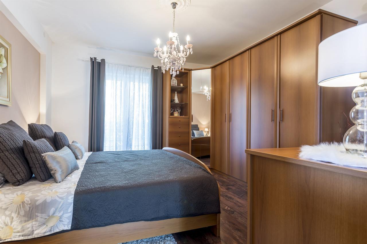 טרוגיר Apartment Paradise View מראה חיצוני תמונה
